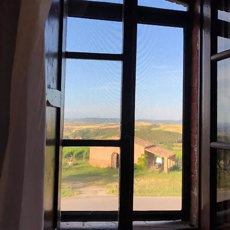 Diffuso Monte Oliveto Maggiore Farm stay *