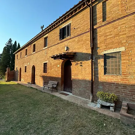 Agroturismo Diffuso Monte Oliveto Maggiore *